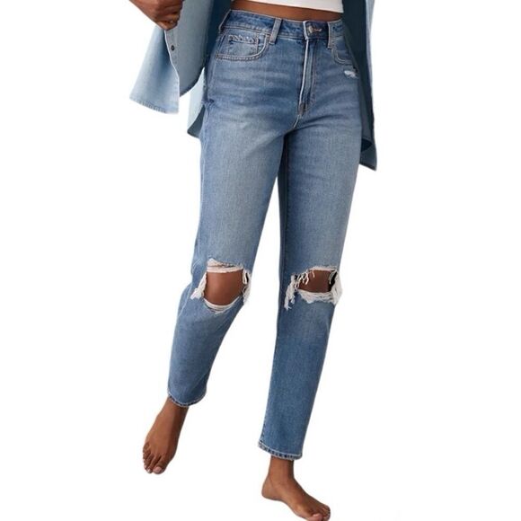 AE American Eagle Ripped Mom Jean | med wash | size 4 - Picture 1 of 9